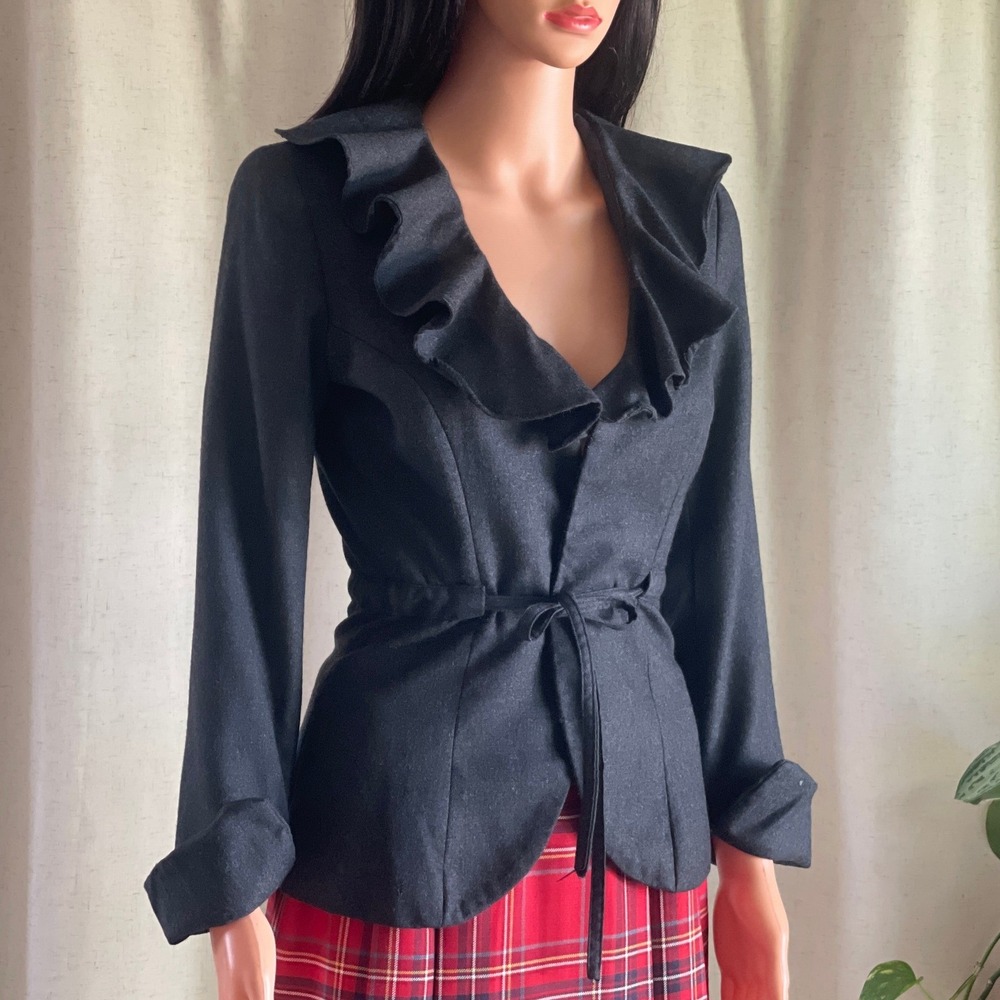 Vintage 90s Mikai by Jerry Shabo Black Ruffle Collar Blazer‎ Jacket Size 2 USA